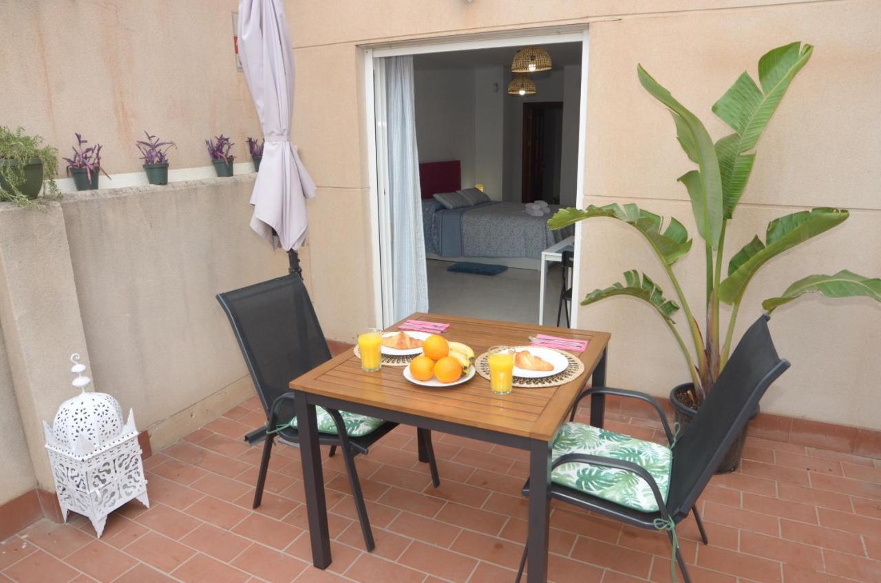Habitacion Grande Con Terraza Privada, Malaga Centro Exterior foto